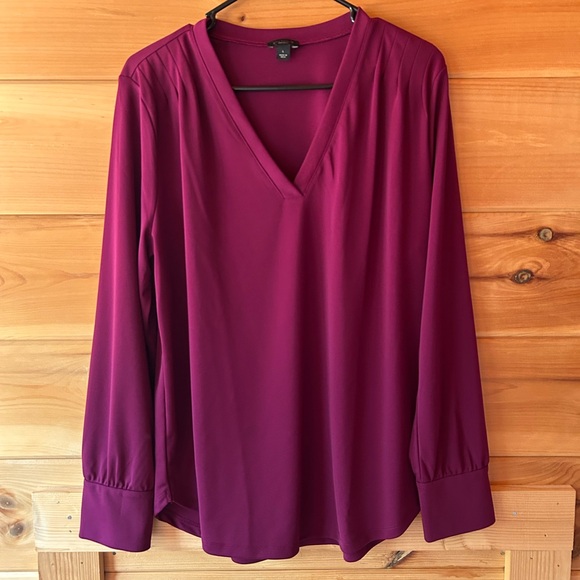 Ann Taylor Purple Flutter Sleeve Blouse - Picture 1 of 6